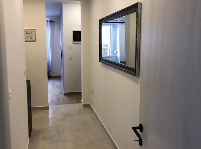 Mak With Free Parking * 풀라